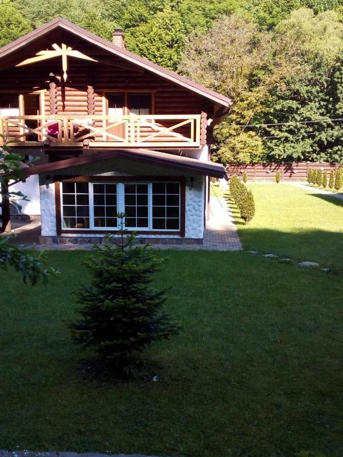 U Druziv Hotel Polyana  Exterior photo